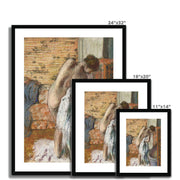Après le bain Framed & Mounted Print