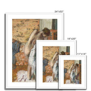 Après le bain Framed & Mounted Print